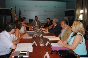 Tráfico y el Ayuntamiento de Ricote firman un convenio para el intercambio de información y de mutua colaboración administrativa